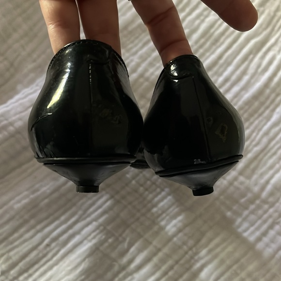 Sigerson Morrison Black Patent Flats • Size 8 - Picture 5 of 8